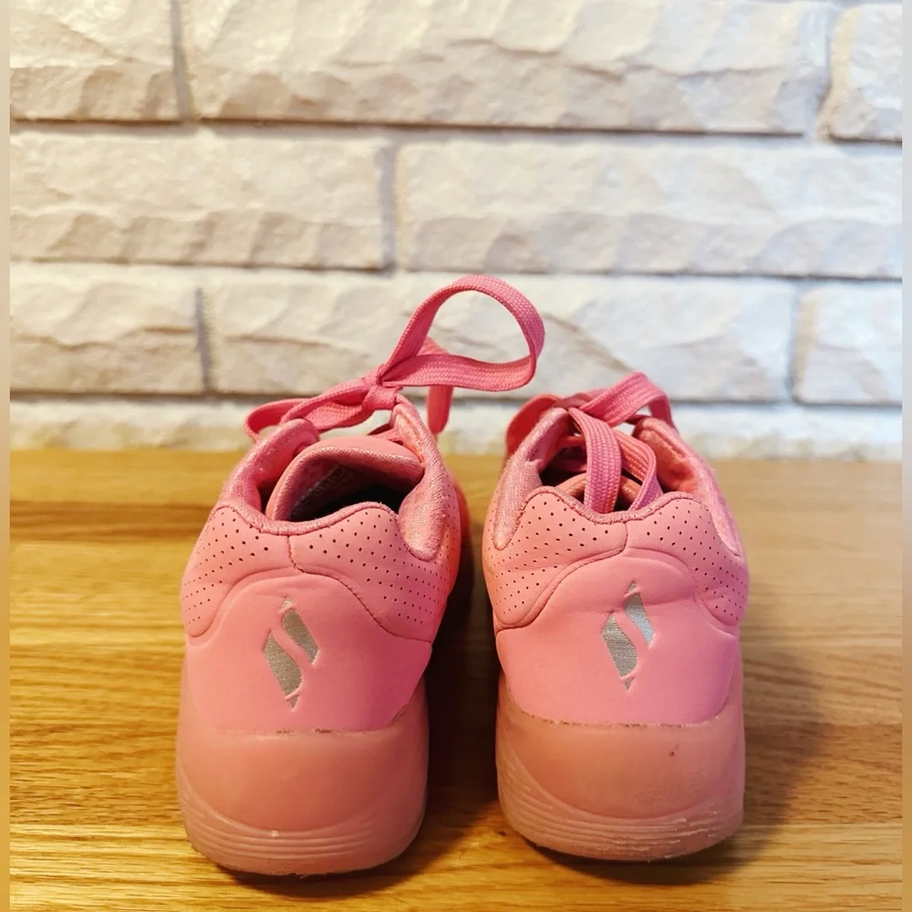 COPY - Skechers Unisex-Child Uno Ice Sneaker in Neon Pink - Picture 4 of 8